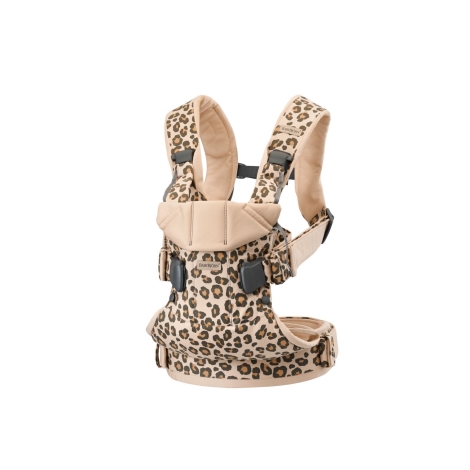 BABYBJÖRN One ergonomické nosítko Beige Leopard Cotton