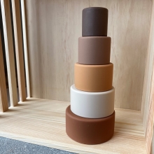 NUUROO Vanja Silikonová stohovací věž Brown Color mix